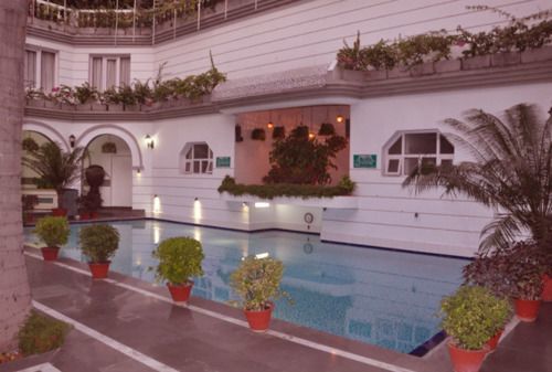 Grand Continental Hotel Allāhābād Junction Buitenkant foto